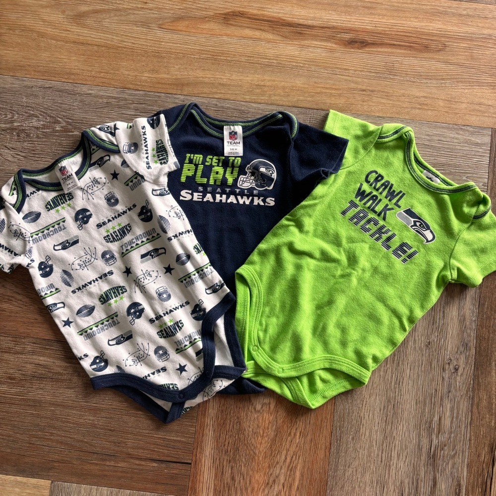 NFL Team Apparel Seattle Seahawks Baby Bodysuits 3-Pack Navy Green White 3-6M